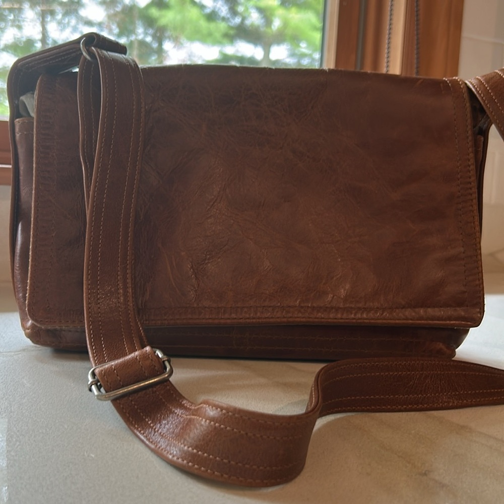 Rough and Tumble LBB Little Book Bag Forenza & Saddle - Picture 3 of 8